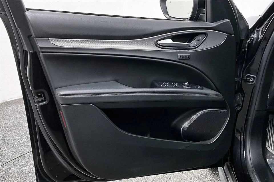 2018 Alfa Romeo Stelvio - Image 7 of 19