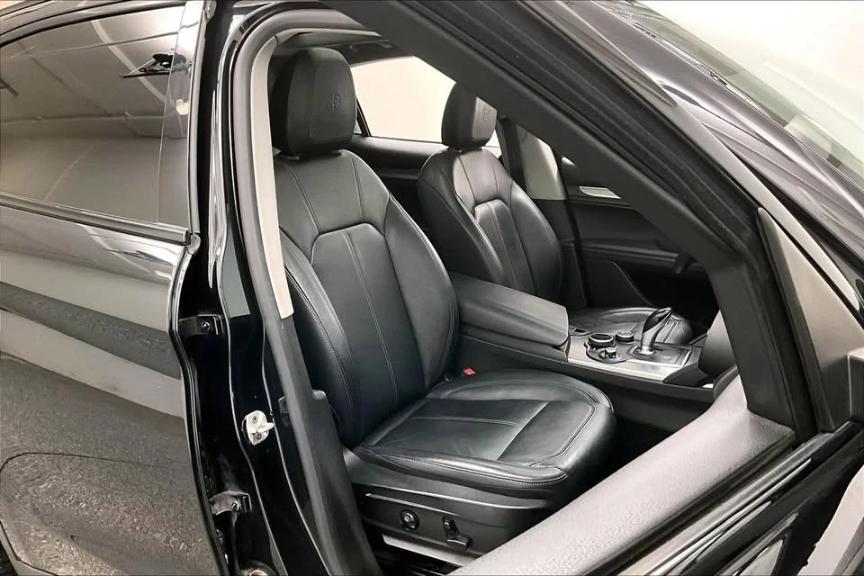 2018 Alfa Romeo Stelvio - Image 12 of 19