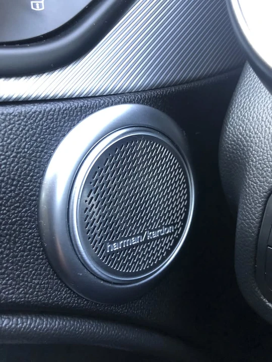 2018 Alfa Romeo Stelvio - Image 16 of 20