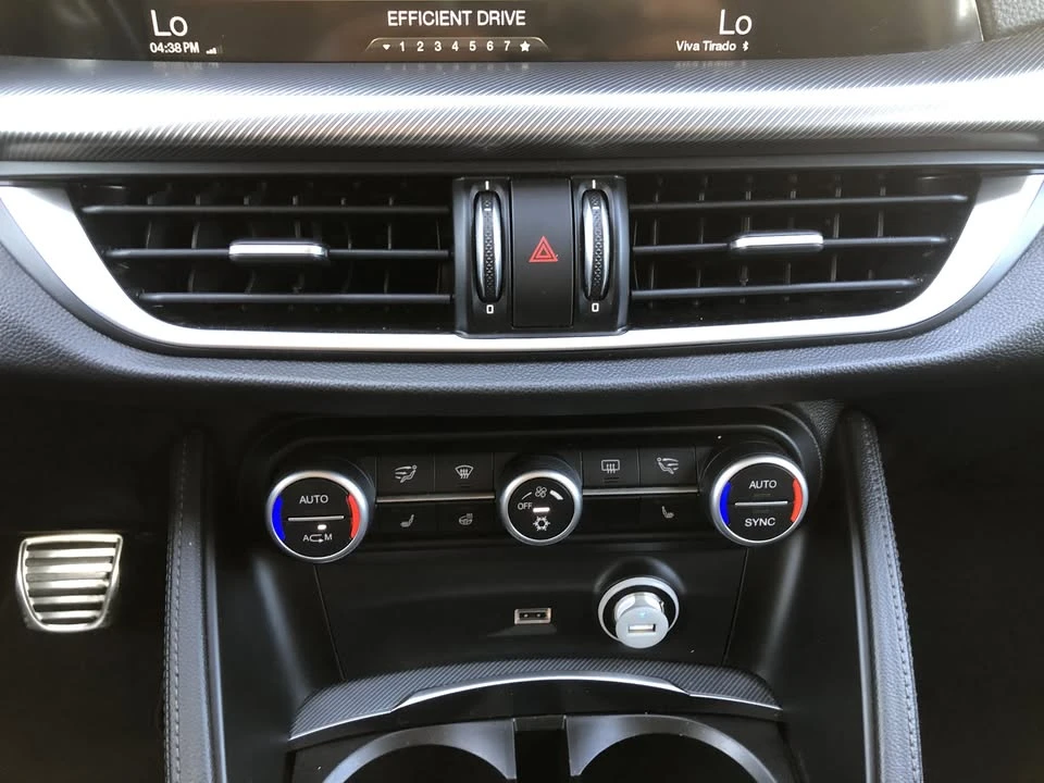 2018 Alfa Romeo Stelvio - Image 13 of 20
