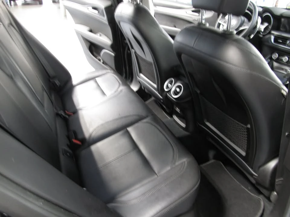 2018 Alfa Romeo Stelvio - Image 11 of 20