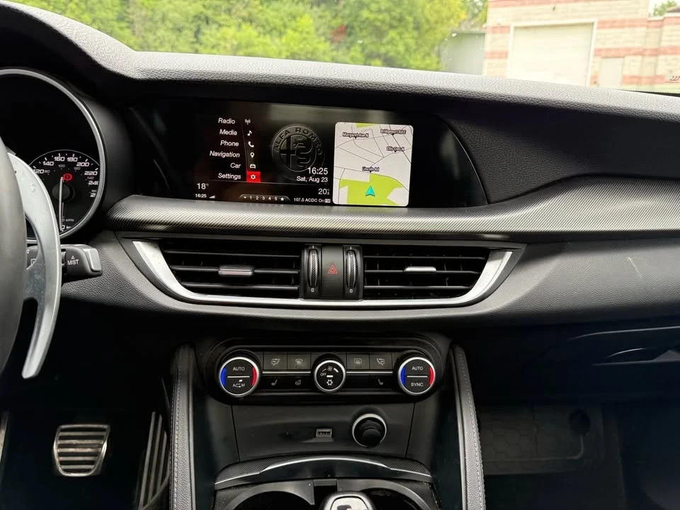 2018 Alfa Romeo Stelvio - Image 17 of 17