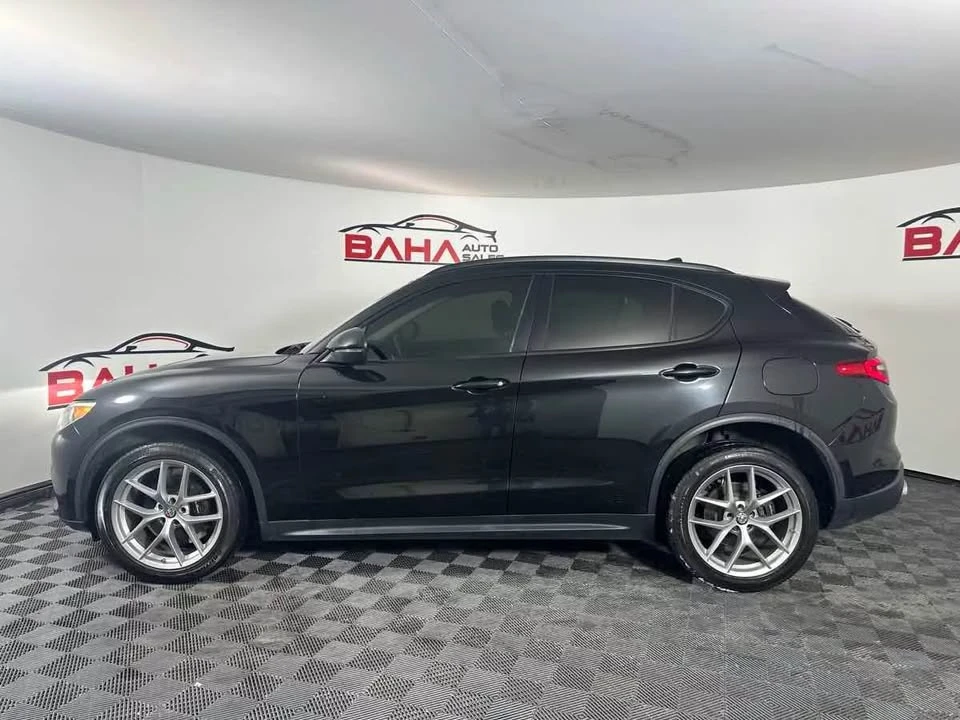 2018 Alfa Romeo Stelvio - Image 5 of 15