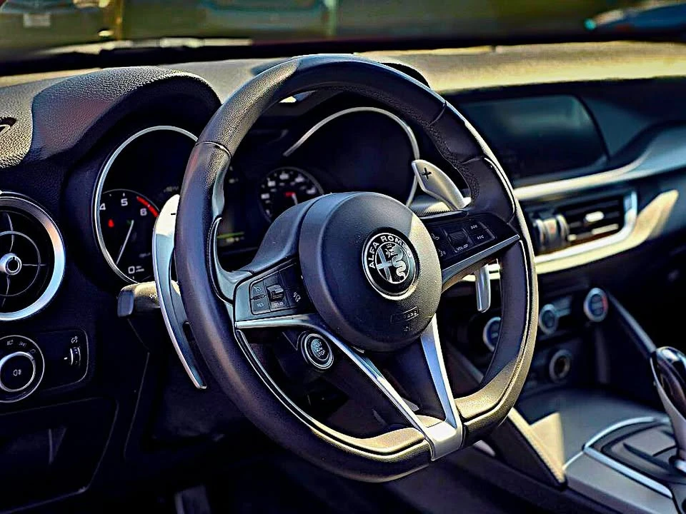 2018 Alfa Romeo Stelvio - Image 8 of 20