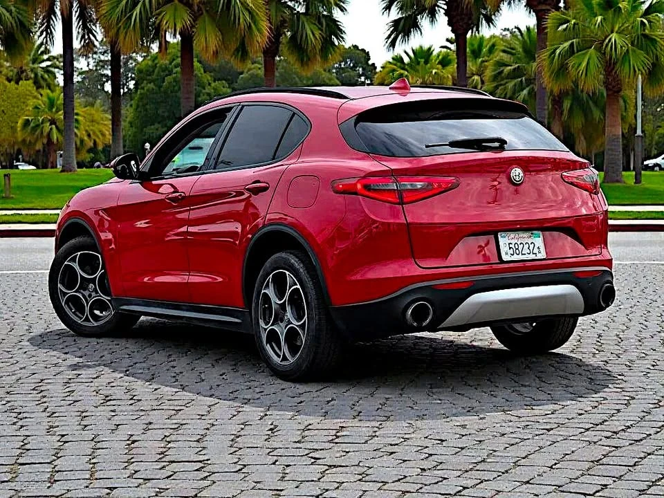 2018 Alfa Romeo Stelvio - Image 2 of 10