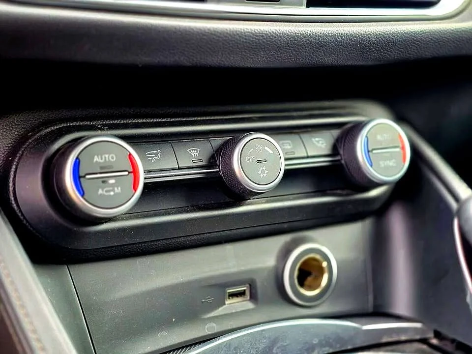 2018 Alfa Romeo Stelvio - Image 6 of 10