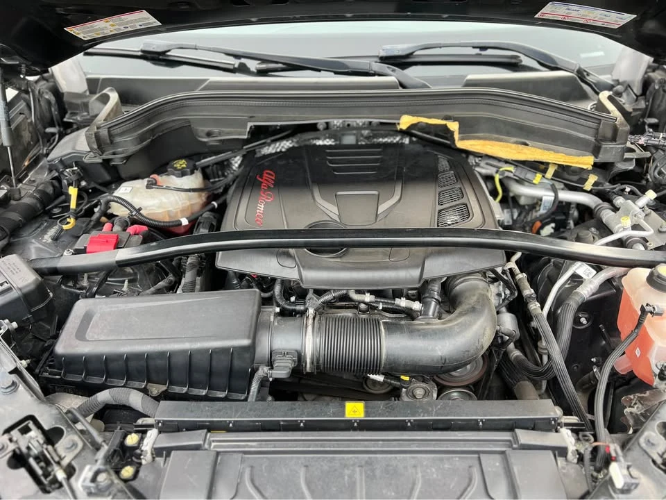 2018 Alfa Romeo Stelvio - Image 11 of 18