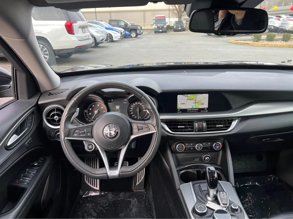 2018 Alfa Romeo Stelvio - Image 15 of 18