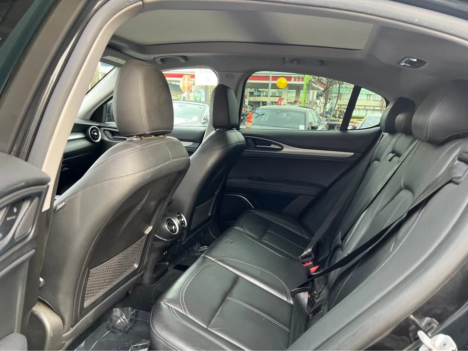 2018 Alfa Romeo Stelvio - Image 18 of 18