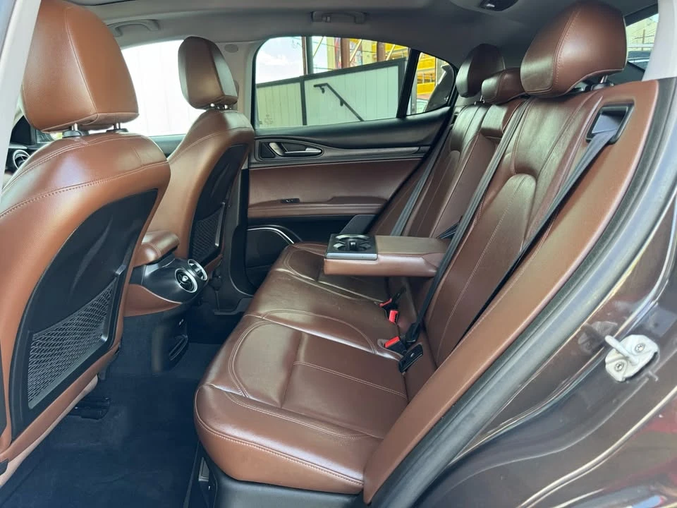 2018 Alfa Romeo Stelvio - Image 16 of 20