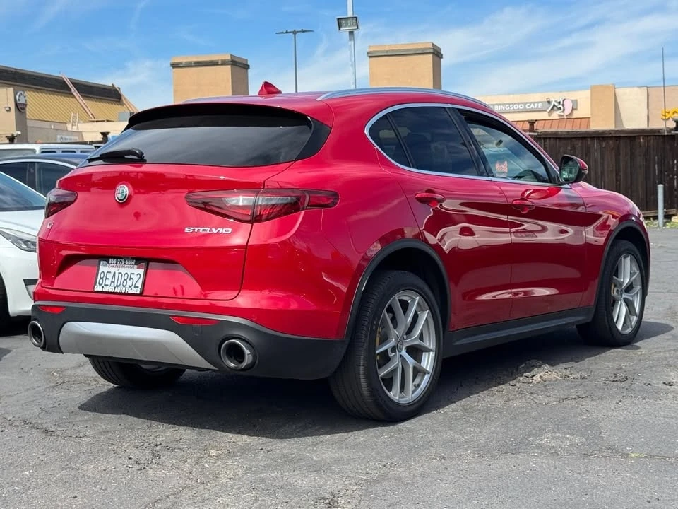 2018 Alfa Romeo Stelvio - Image 13 of 20
