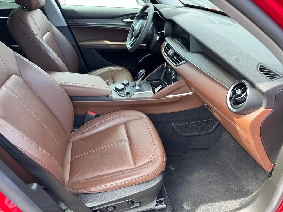 2018 Alfa Romeo Stelvio - Image 18 of 20