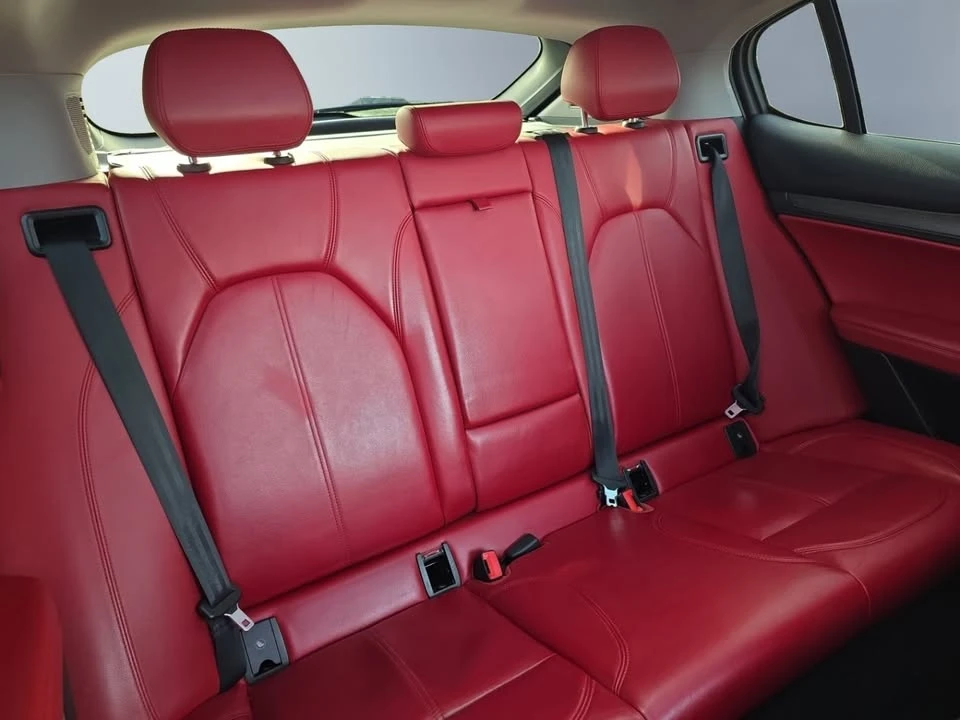2018 Alfa Romeo Stelvio - Image 19 of 20