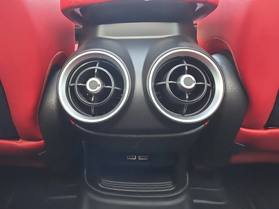 2018 Alfa Romeo Stelvio - Image 18 of 20