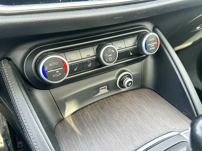 2018 Alfa Romeo Stelvio - Image 6 of 20