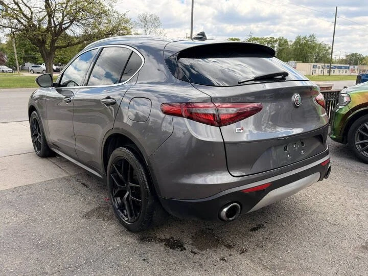 2018 Alfa Romeo Stelvio - Image 6 of 8