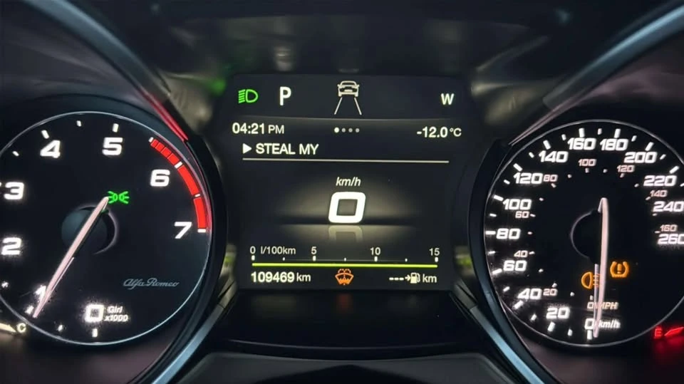 2018 Alfa Romeo Stelvio - Image 19 of 20