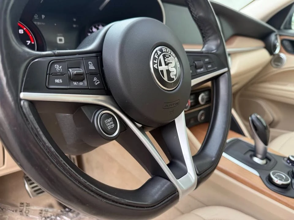 2018 Alfa Romeo Stelvio - Image 9 of 20
