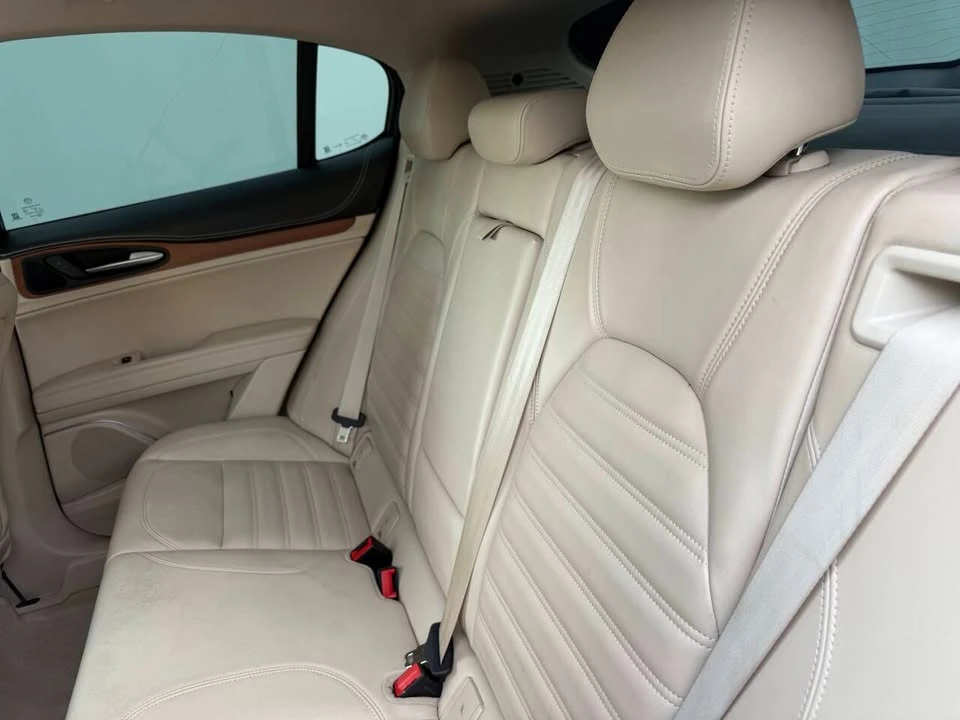 2018 Alfa Romeo Stelvio - Image 14 of 20