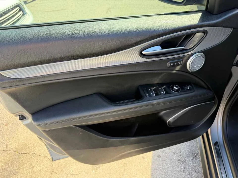 2018 Alfa Romeo Stelvio - Image 8 of 15
