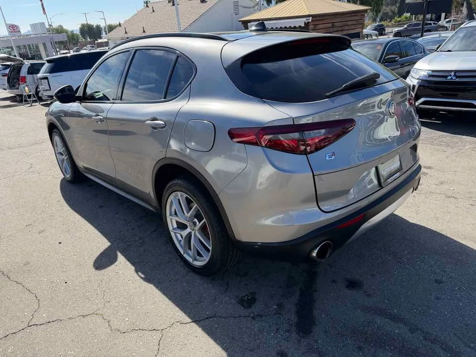 2018 Alfa Romeo Stelvio - Image 4 of 15