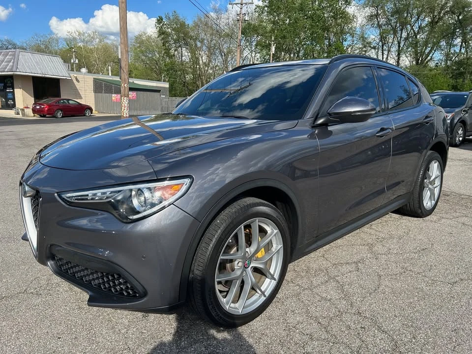 2018 Alfa Romeo Stelvio - Image 2 of 20