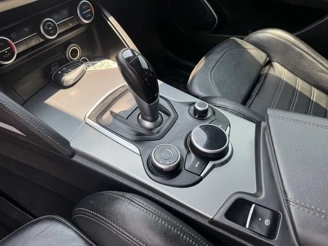 2018 Alfa Romeo Stelvio - Image 13 of 19