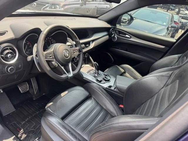 2018 Alfa Romeo Stelvio - Image 10 of 19