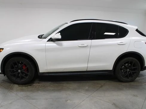 2018 Alfa Romeo Stelvio - Image 5 of 20