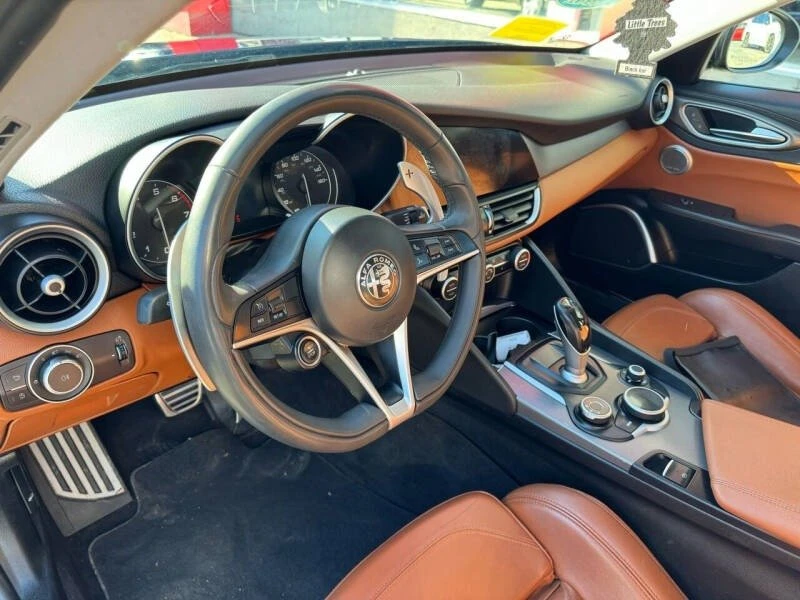 2018 Alfa Romeo Giulia - Image 9 of 14