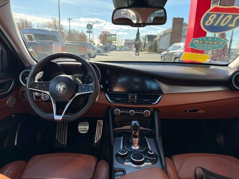 2018 Alfa Romeo Giulia - Image 6 of 14