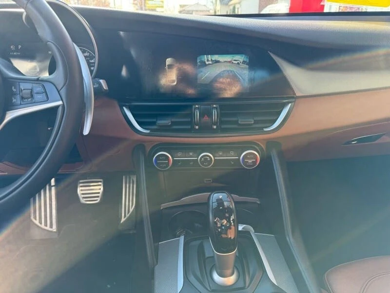 2018 Alfa Romeo Giulia - Image 11 of 14