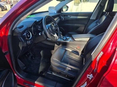2018 Alfa Romeo Stelvio - Image 13 of 20