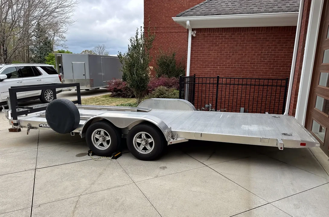 2018 - Image 3 of 6