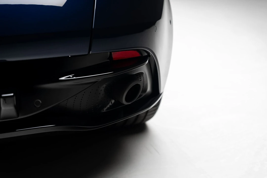 2018 Aston Martin DB11 - Image 31 of 31