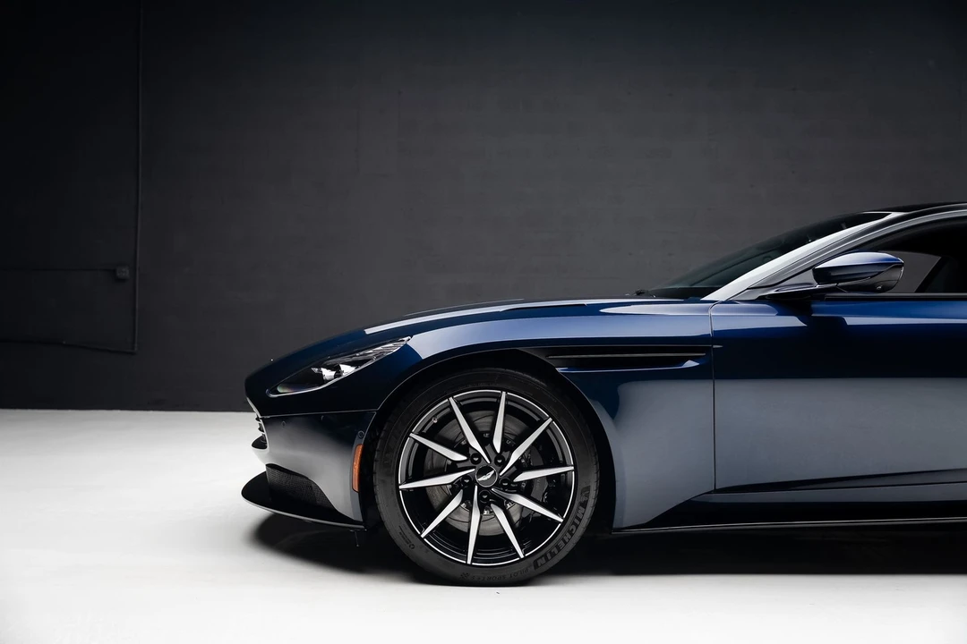 2018 Aston Martin DB11 - Image 18 of 31