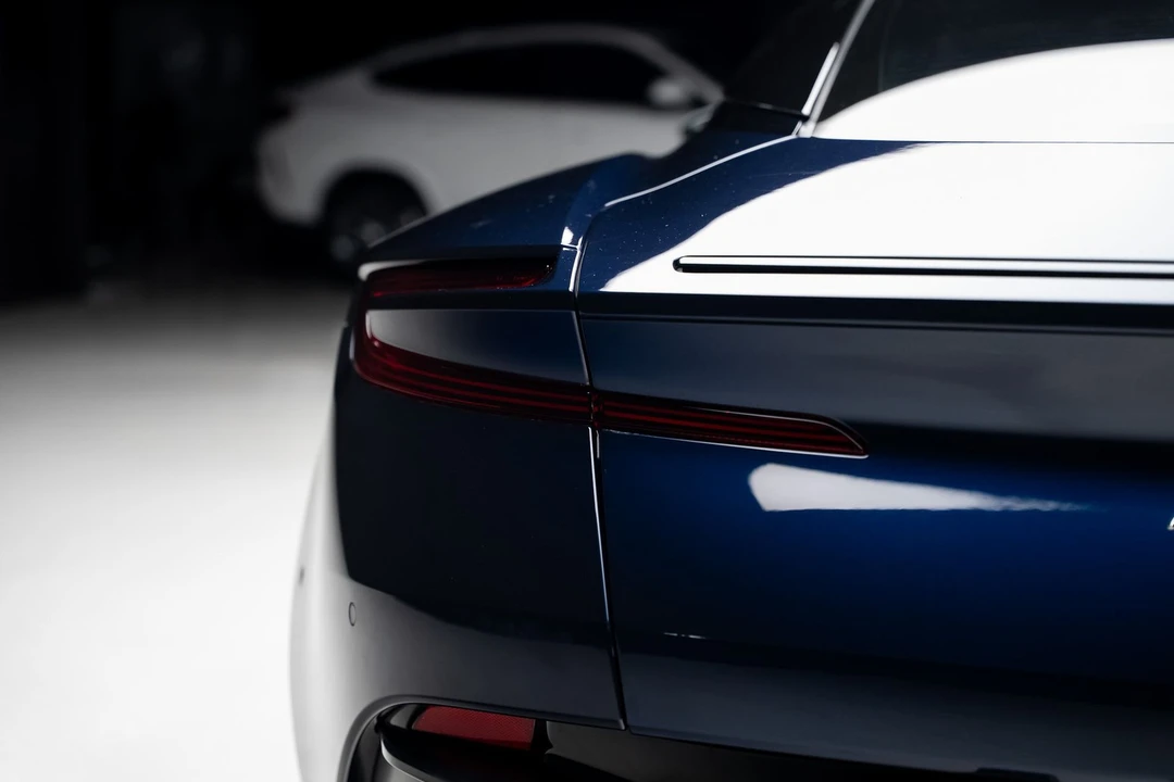 2018 Aston Martin DB11 - Image 27 of 31