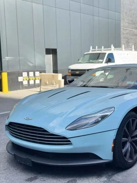 2018 Aston Martin DB11 V8 - Image 2 of 5