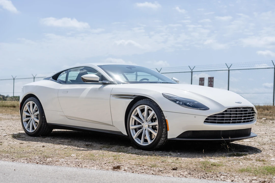 2018 Aston Martin DB11 - Image 20 of 31