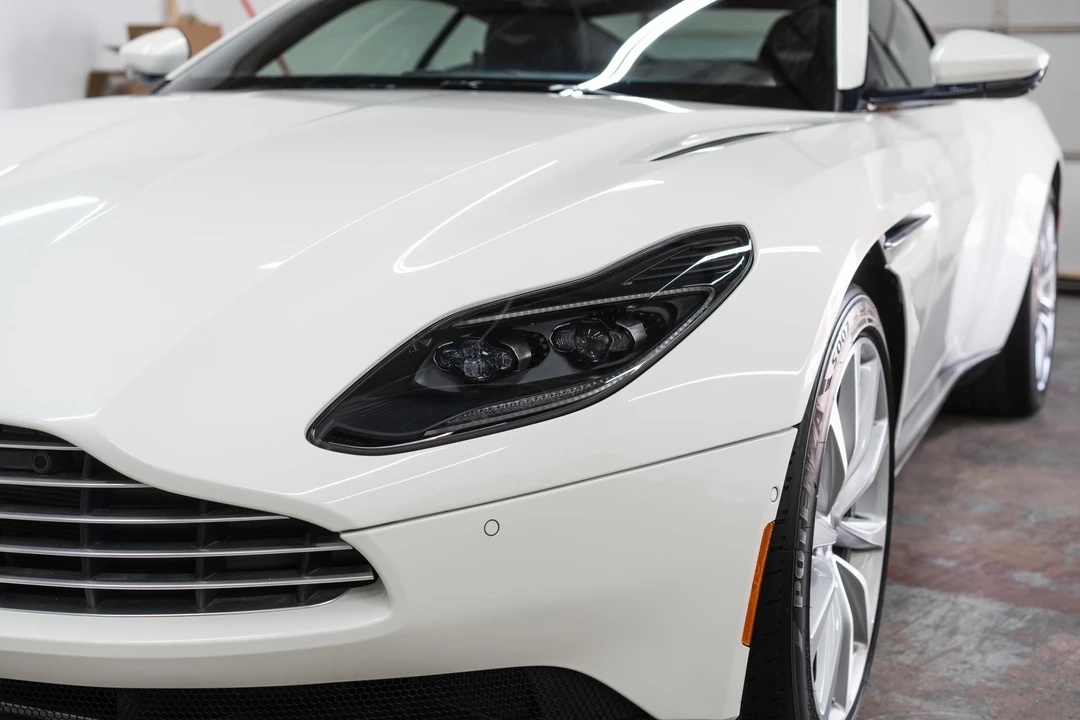 2018 Aston Martin DB11 - Image 27 of 31