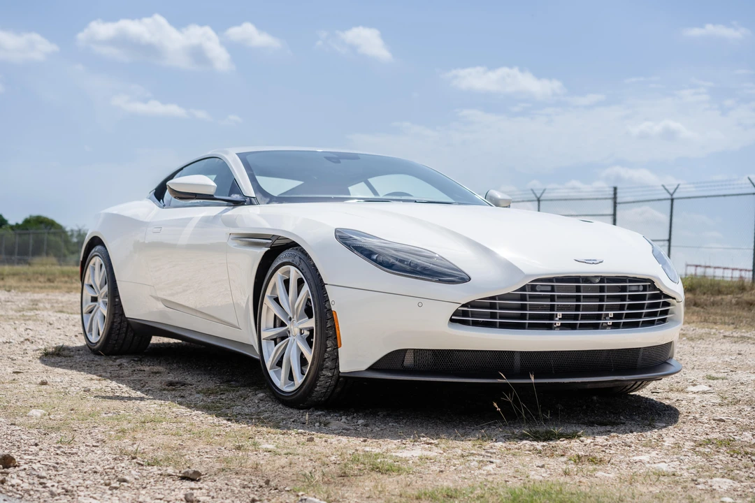 2018 Aston Martin DB11 - Image 23 of 31