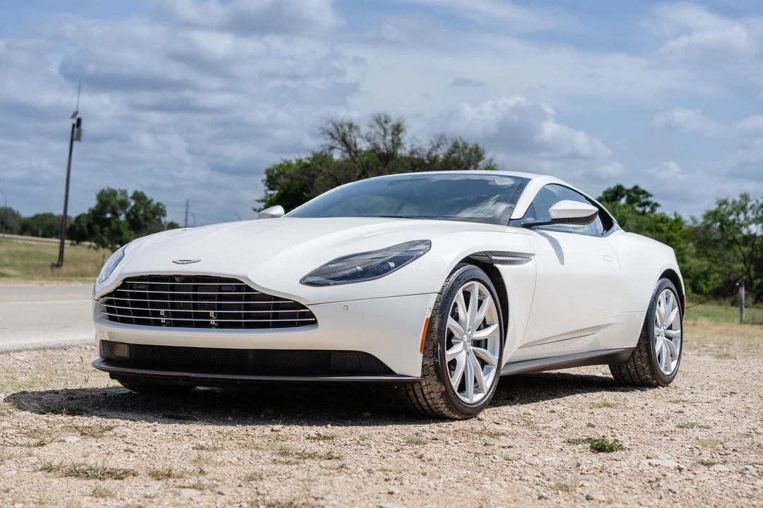 2018 Aston Martin DB11 - Image 7 of 31