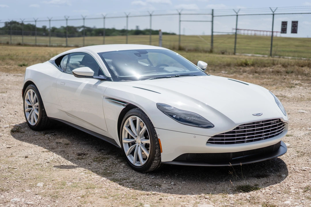 2018 Aston Martin DB11 - Image 22 of 31