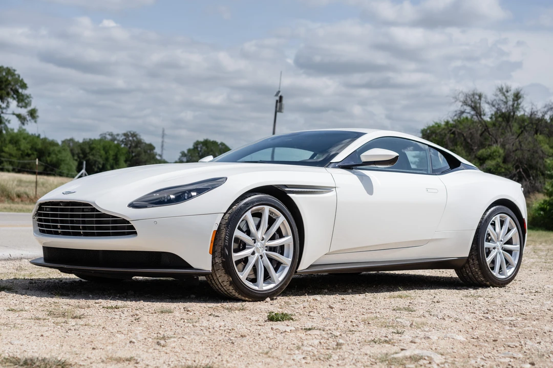 2018 Aston Martin DB11 - Image 9 of 31