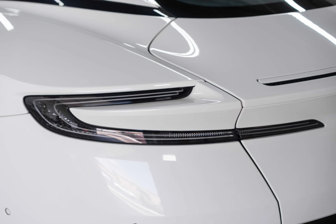 2018 Aston Martin DB11 - Image 30 of 31
