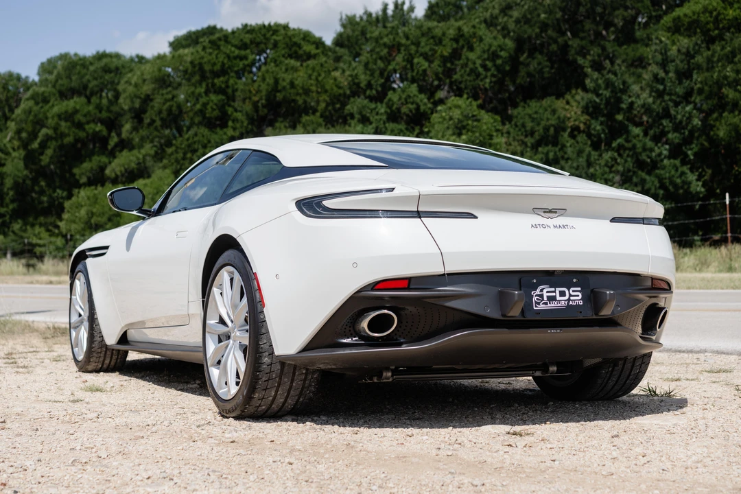 2018 Aston Martin DB11 - Image 13 of 31