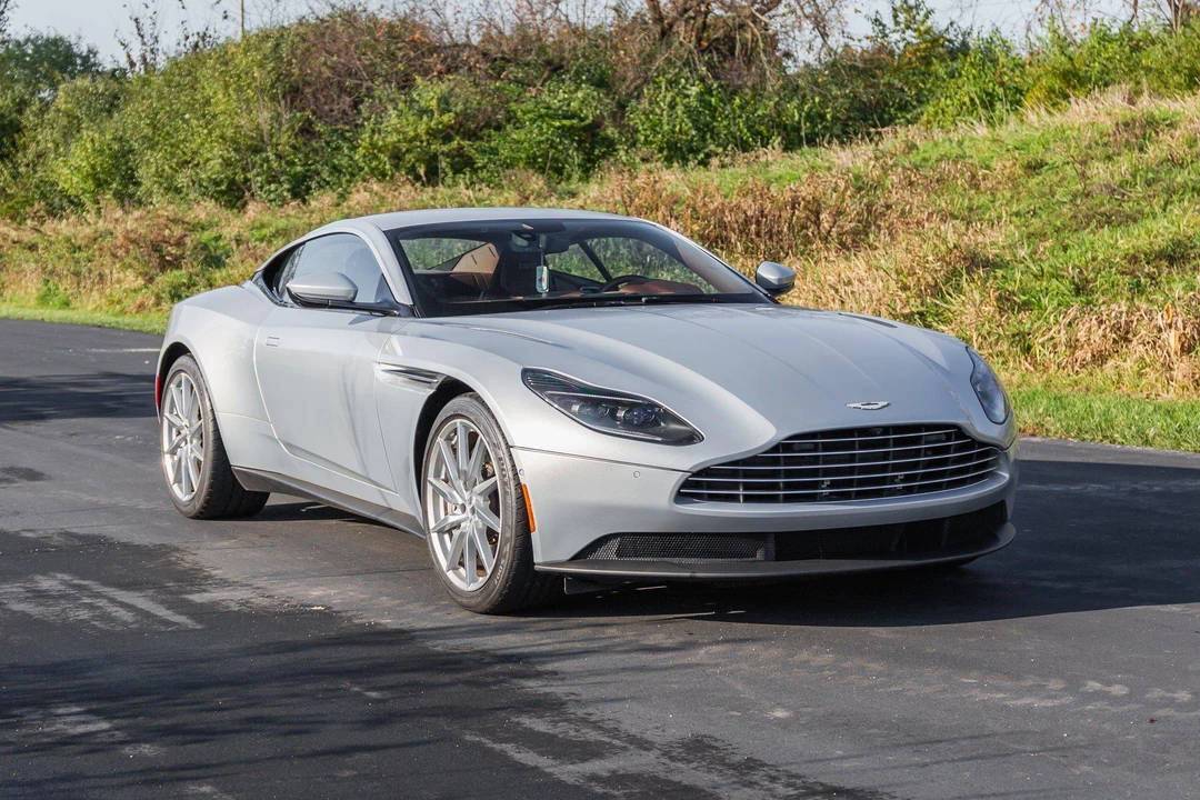 2018 Aston Martin DB11 - Image 15 of 31