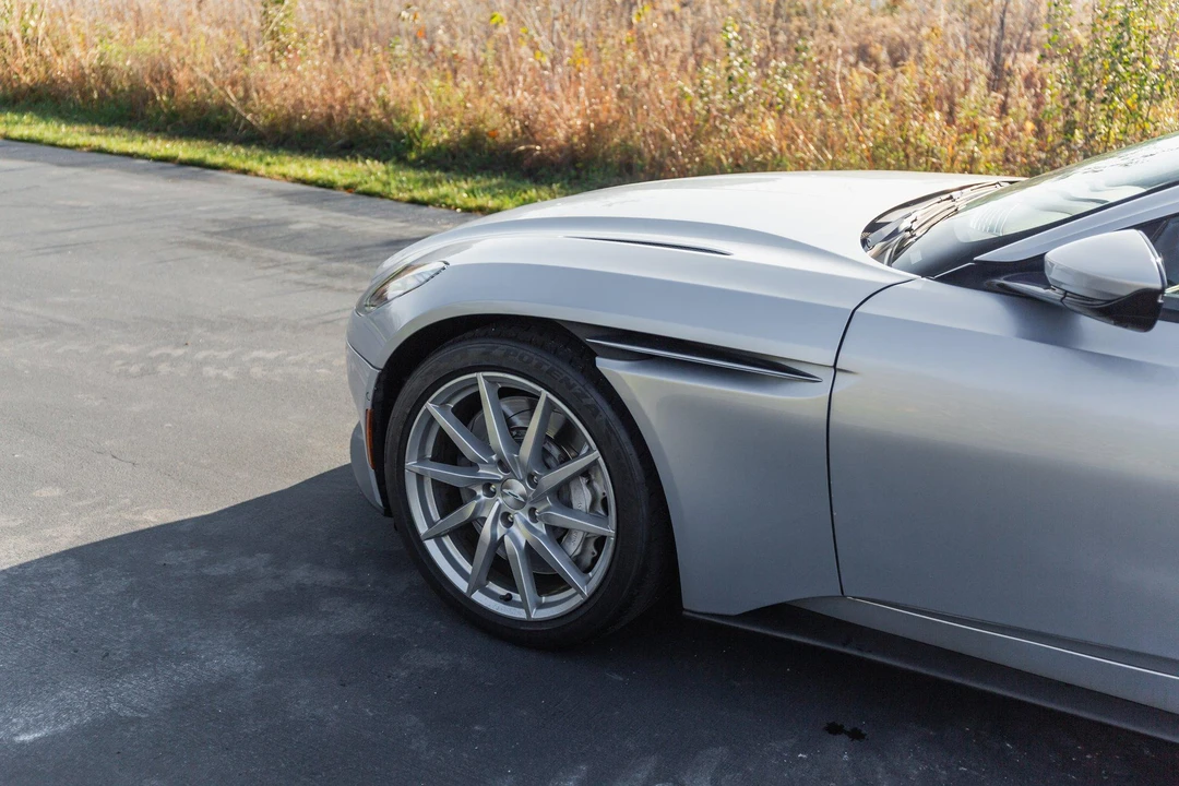 2018 Aston Martin DB11 - Image 22 of 31