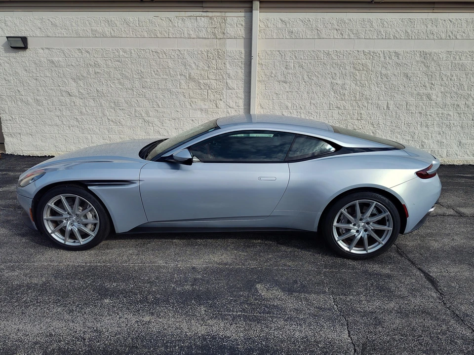 2018 Aston Martin DB11 - Image 8 of 31