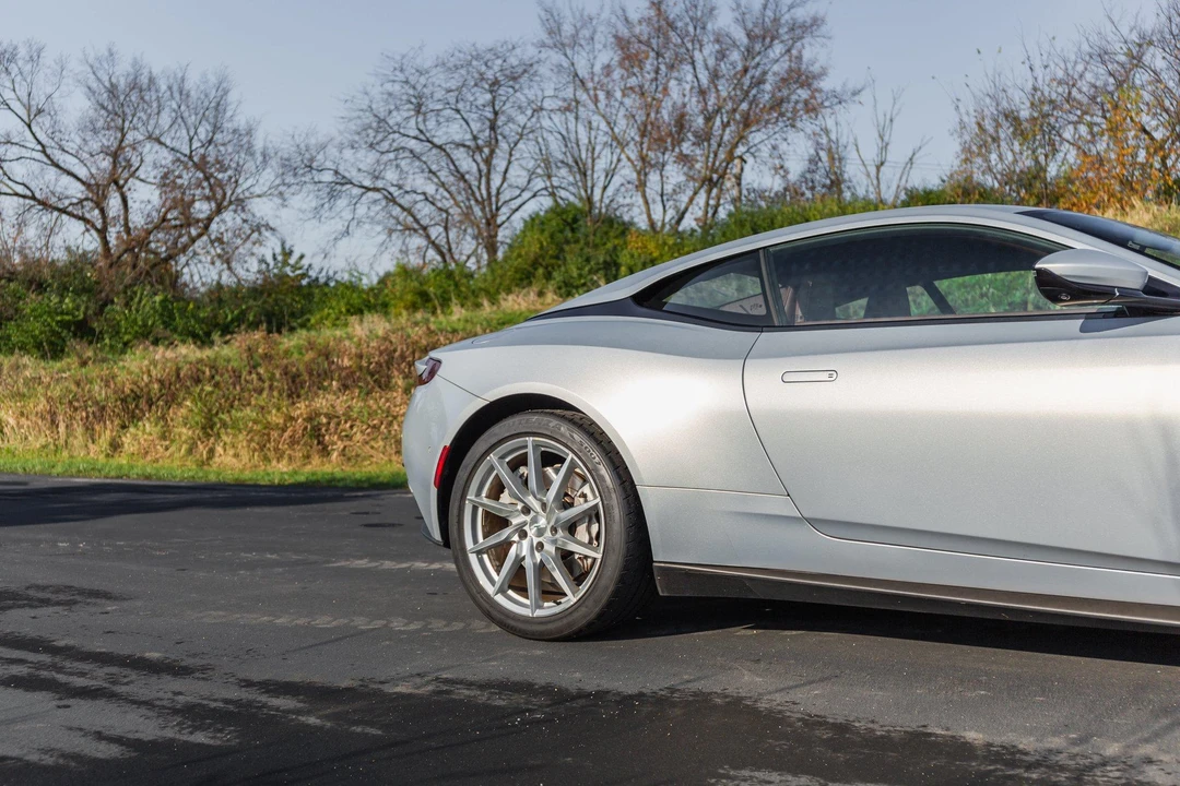 2018 Aston Martin DB11 - Image 25 of 31